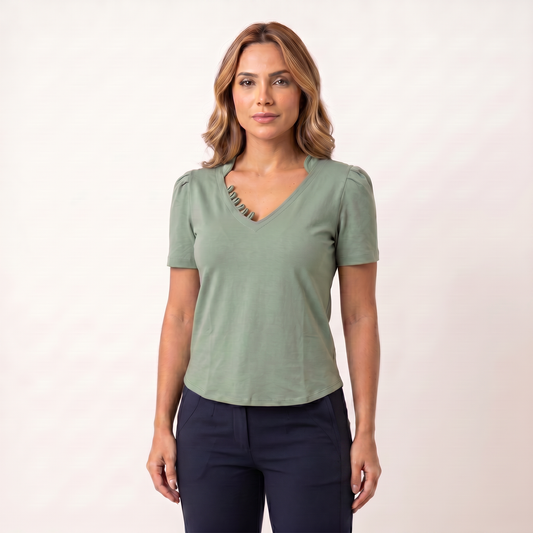1ª peça — Blusa Aparecida