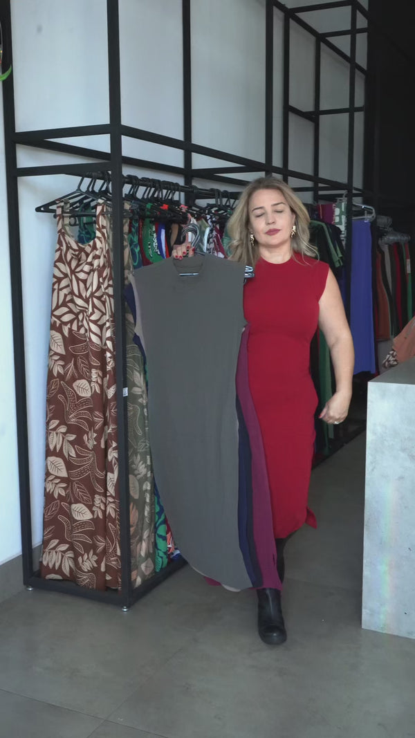 Vestido Raquel — vídeo no corpo