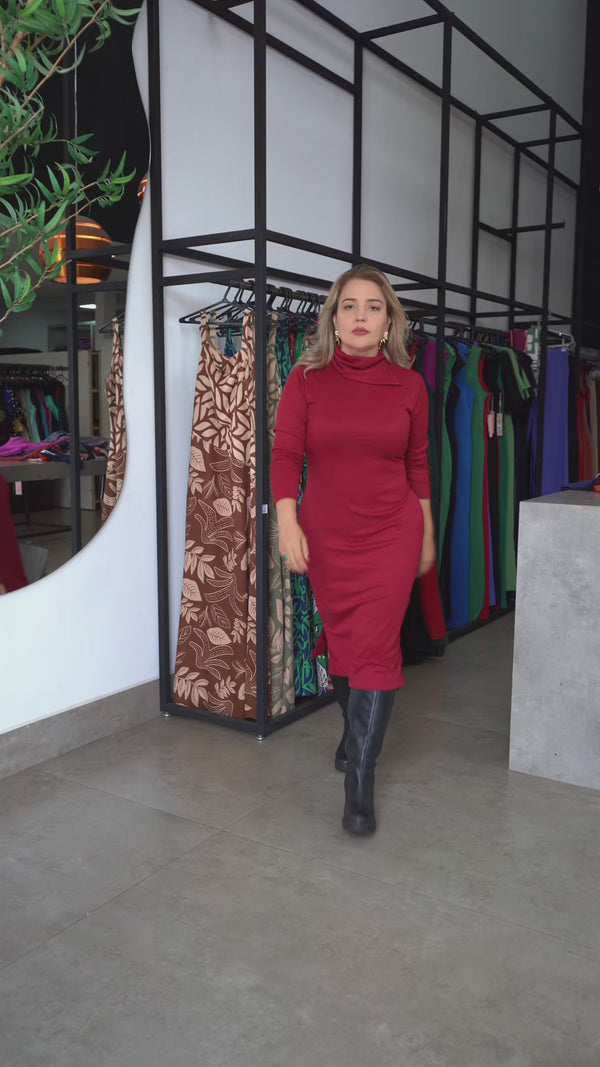 Vestido Sofia — vídeo no corpo